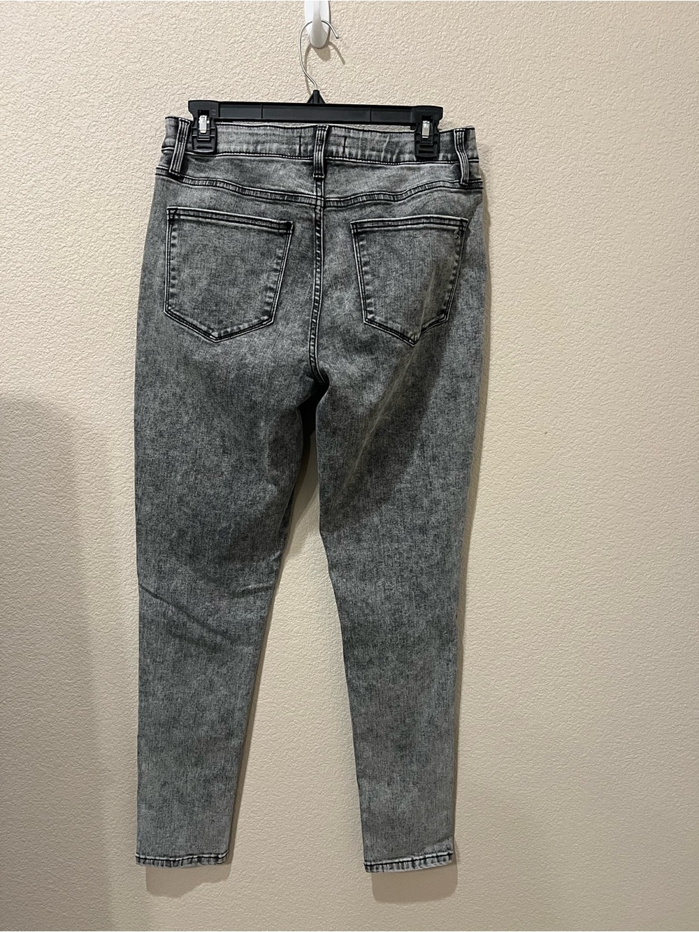 LuLaRoe Black Acid-Wash Women’s Skinny Jeans - Picture 3 of 8